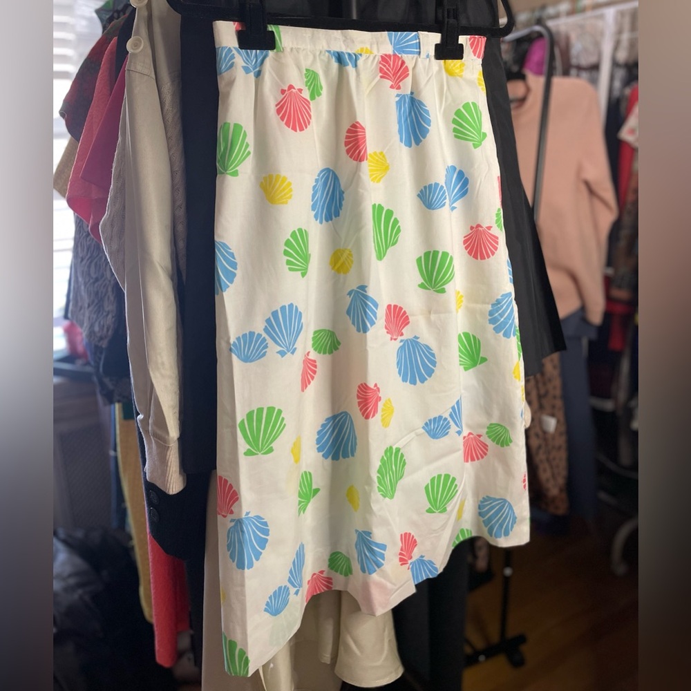 Vintage White A-Line Skirt with Multicolor Shell Print - Picture 1 of 6
